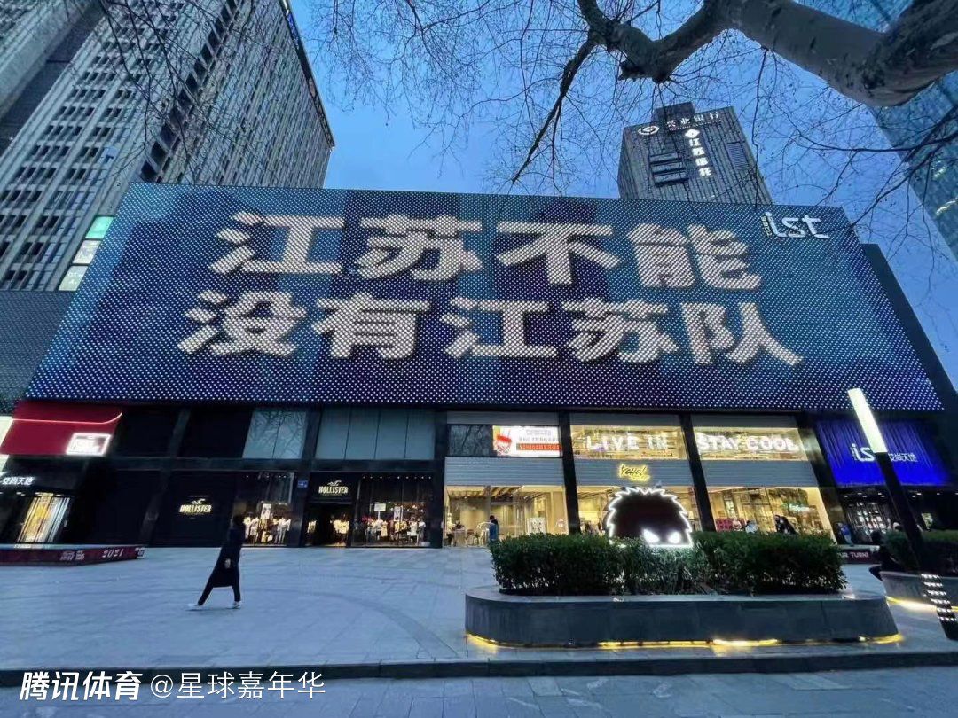 张钧甯也表示：;《闺蜜2》不仅会让你哭，更会让你笑到不行！提及为何会关注完美主义者的题材，常远坦言;每个人生活中都有自己的小怪癖，自己也有，还是希望用喜剧的方式给大家带来温暖，治愈每个人孤独的小角落